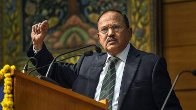 Photo of Ajit Doval พบผู้นำอัฟกานิสถานหารือประเด็นผลประโยชน์ร่วมกันความร่วมมือต่อต้านการก่อการร้าย |  NSA Ajit Doval เดินทางถึงอัฟกานิสถานพบประธานาธิบดี Ghani ในประเด็นต่างๆรวมถึงการก่อการร้าย