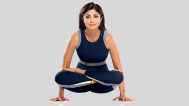 Photo of shilpa shetty บอกวิธีง่ายๆในการเล่นโยคะบนเรือเพื่อลดไขมันหน้าท้อง |  Shilpa Shetty Yoga: ต้องการลดไขมันหน้าท้องและฟิตเรียนรู้จาก Shilpa Shetty ถึงวิธีที่ถูกต้องในการแล่นเรือ