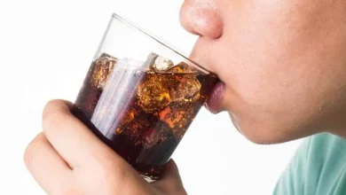 Photo of 5 ผลข้างเคียง ดื่มเครื่องดื่มเย็นทุกวัน เช่น น้ำหนักขึ้น ปัญหาเบาหวาน apmp |  ผลข้างเคียงของเครื่องดื่มเย็น ๆ : อย่าดื่มเครื่องดื่มเย็น ๆ มากเกินไป มีปัญหามากมายเช่นการเพิ่มน้ำหนัก