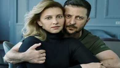 Photo of ประธานาธิบดียูเครน Volodymyr Zelensky ภริยา Olena Zelenska ถ่ายภาพให้กับนิตยสาร Vogue ท่ามกลางสงครามกับรัสเซีย | Russian Ukraine War: ท่ามกลางสงคราม Zelensky ได้ถ่ายภาพให้กับนิตยสารกับภรรยาของเขา ผู้คนต่างพากันหยิกแก้ม