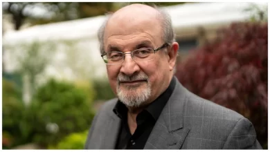 Photo of Salman Rushdie ชีวิตบนอันตรายจากเวลานาน แต่เขายังคงเขียน |  ดาบของฟัตวายังคงแขวนอยู่บนชีวิต แต่ปากกาของซัลมาน รัชดียังเคลื่อนไหวอยู่