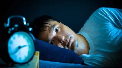 Photo of ปัญหาง่วงนอน เสี่ยง 5 โรคนี้ถ้าไม่นอนตอนกลางคืน sscmp |  นิสัยการตื่นนอนทั้งคืนไม่ดีต่อสุขภาพ 5 โรคนี้เสี่ยงภัย